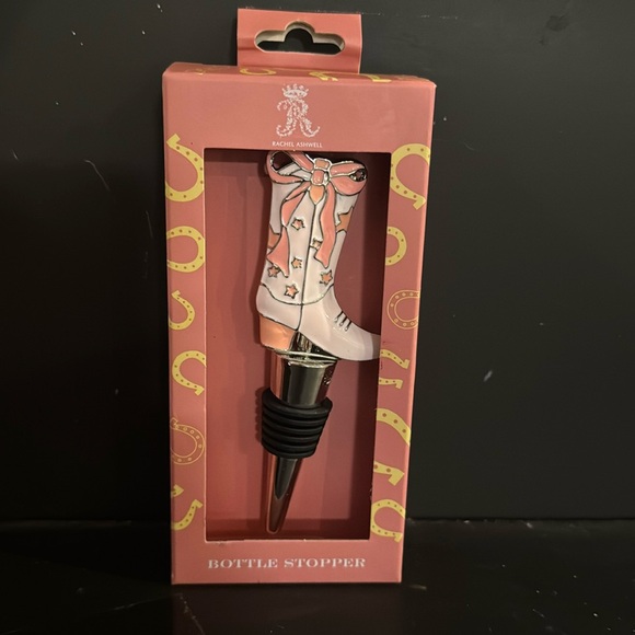 NIB pink bow cowgirl boot bottle stopper - Picture 2 of 2